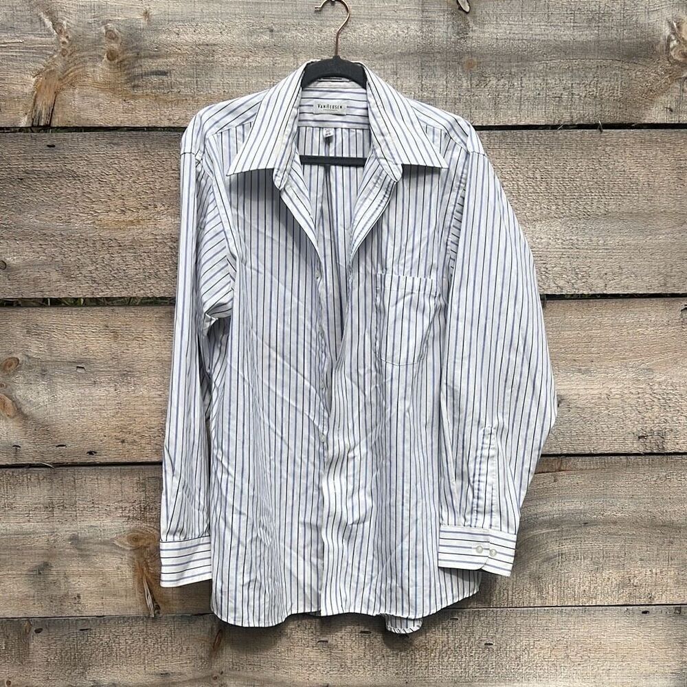 Van Heusen Men's White Striped Long Sleeve Button Down Shirt Size 17.5